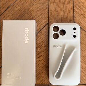 RHODE Grey Phone Case for iPhone 17 Pro Max